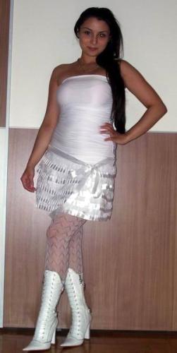www.magyarmodellek.eu