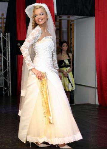 www.magyarmodellek.eu