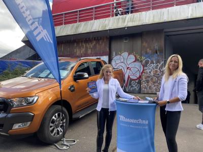 Zajistili jsme hostesky pro AAA Auto a.s.,Oktagon Praha - Štvanice