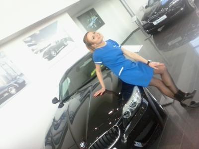zajištění hostesky pro autobazar