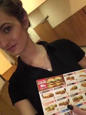 Hosteska Burger King  Letňany