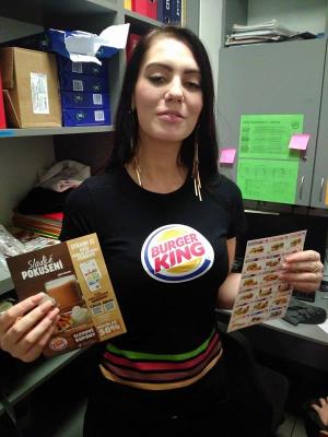 Hosteska Burger King Harfa