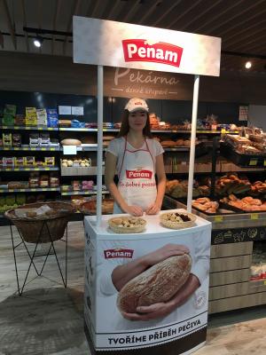 Zajistili jsme hostesky pro Penam a.s.,Coop Vsetín