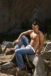 model/25/DSC_0043.jpg