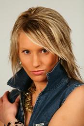 modelky/17205/407340_106795229447168_1729322809_n.jpg