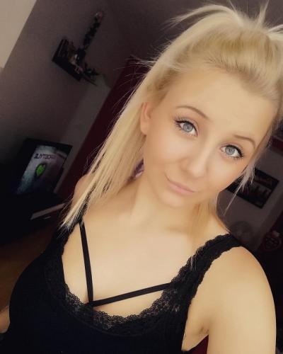 Fotografii vložila modelka na portál České Modelky ::www.ceskemodelky.cz::