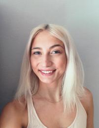 modelky/23474/Olivia_usmev_siroky.jpg