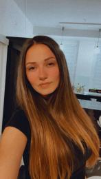 modelky/26367/273593787_268960768684795_6062590083537769505_n (1).jpg