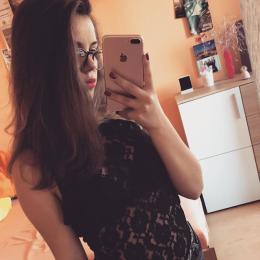 modelky/26962/32247484_254456785099177_5819607611506425856_n.jpg