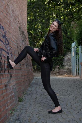Fotografii vložila modelka na portál České Modelky ::www.ceskemodelky.cz::