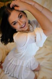 modelky/28569/50B4A8C1-289D-4868-AEE7-762B6B425C42.jpeg