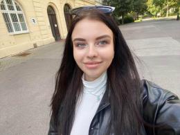 modelky/28724/7363497C-66AC-4506-AC00-CF9EB3999E8E.jpeg