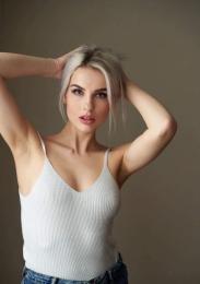 modelky/28843/272530204_4721512294626173_4747501125866710557_n.jpg