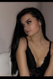 modelky/28933/A782FF00-27E0-418D-8B17-01807B216C89.jpeg