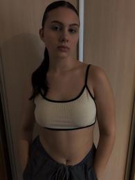 modelky/28968/FF47F0A7-F883-4C5E-861B-3E36CEE99B20.jpeg