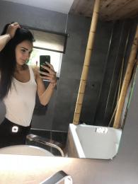 modelky/29229/675AE567-E399-432A-8AFA-0236B3B2E653.jpeg