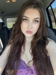 modelky/30482/5D3F89D1-224A-4CB1-9489-7E6A1C36013D.jpeg