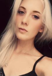 modelky/9262/E876C797-06C1-496F-A09E-37904173C3A2.jpeg