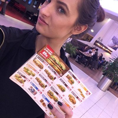 Hosteska Burger King Letňany
