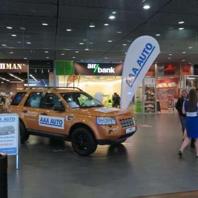 Hosteska pro AAA AUTO Jihlava