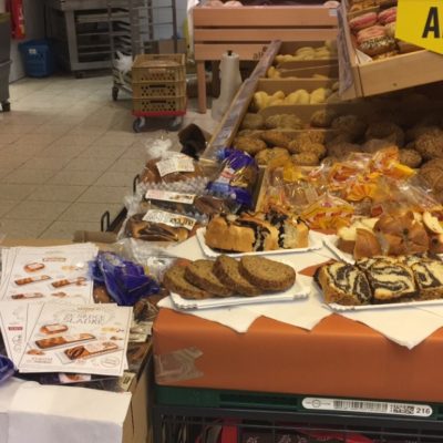 Promotérky na ochutnávku pečiva Penam Praha 4 Opatov