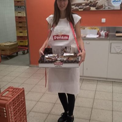 Promotérky na ochutnávku pečiva Penam Pardubice