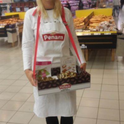 Promotérky na ochutnávku pečiva Penam Krone Praha 1