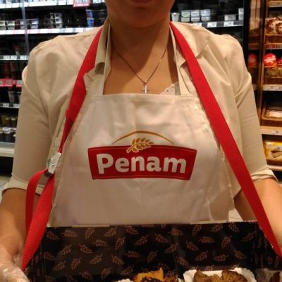 Promotérky na ochutnávku pečiva Penam Praha 3