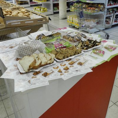 Promotérky na ochutnávku pečiva Penam Klatovy