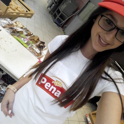 Promotérky na ochutnávku pečiva Penam Varnsdorf