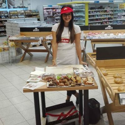 Промоутеры дегустации кондитерских изделий Penam Varnsdorf