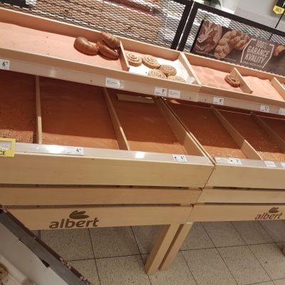 Promotérky na ochutnávku pečiva Penam Kutna Hora