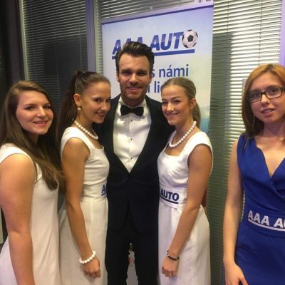 Hostesky na vianočný večierok AAA AUTO as