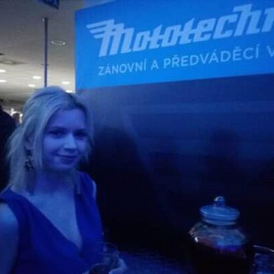 Hostesky na vánoční večírek pro AAA AUTO