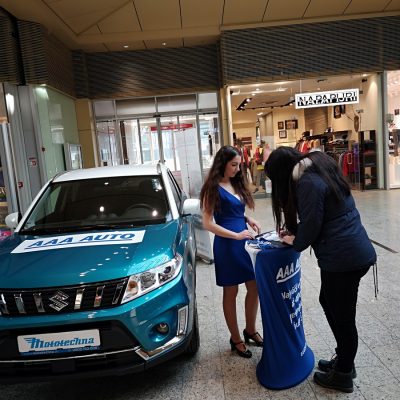 Hosteska v OC Aupark Žilina pro Autocentrum AAA AUTO