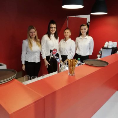 Hostesky na catering na vystavisti PVA EXPO PRAHA