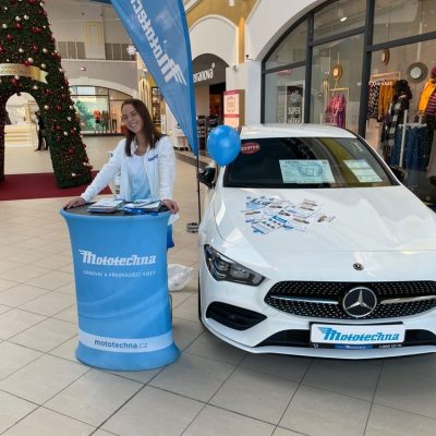 Zajistili jsme hostesky pro AAA Auto a.s.,OC Freeport Hate